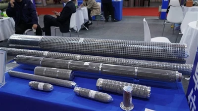 An essential machine oil filter with high-efficiency filter elements
