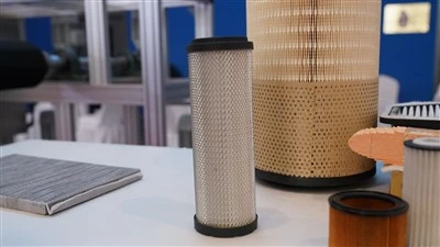 Engine Air Filter P185069 P527682 RS3518 AF25139M C341300 For Heavy Duty Truck